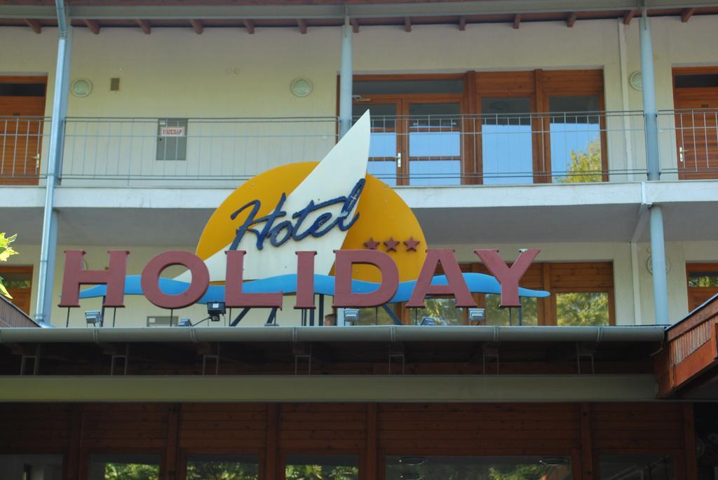 Hotel Holiday Siofok Exterior photo