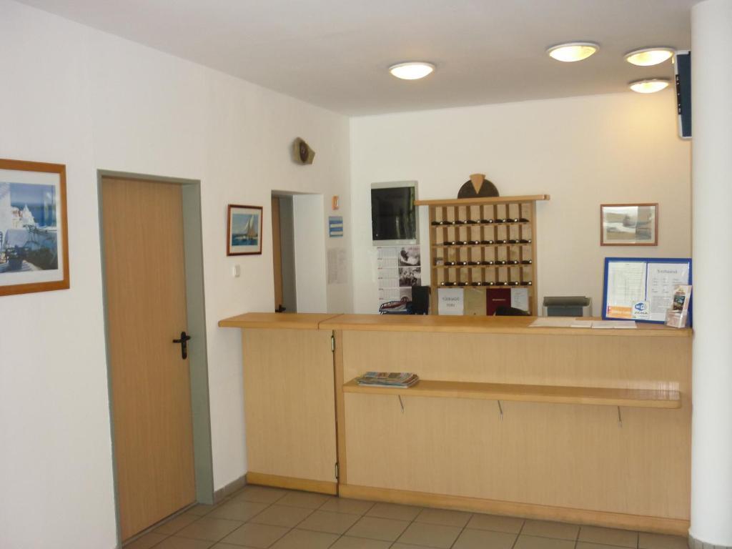 Hotel Holiday Siofok Exterior photo