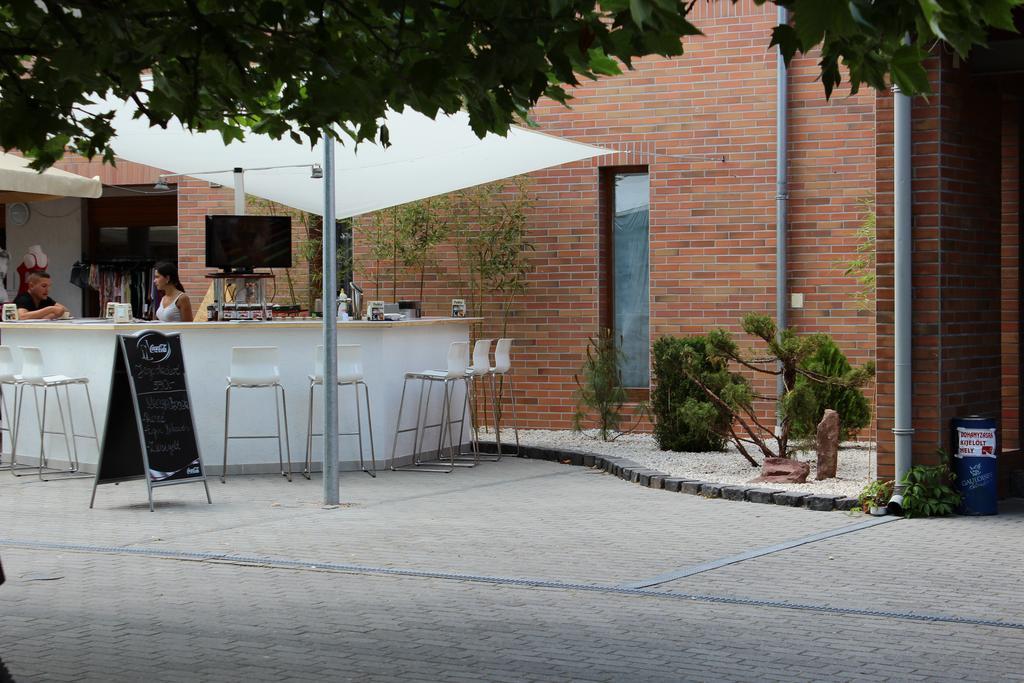 Hotel Holiday Siofok Exterior photo
